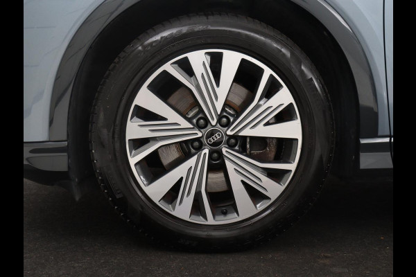 Audi Q4 e-tron 40 Advanced edition 77 kWh | SOH 93,3% | Adaptive cruise | Stoelverwarming | Navigatie | Carplay | Climate control | Camera | Park assist | Trekhaak | 19" velgen