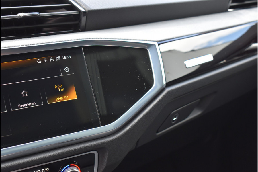 Audi Q3 Sportback 45 TFSI e S-Line 245 Pk Pano Memory Sfeer Leder Matrix Led Keyless Camera Trekhaak 20 Inch