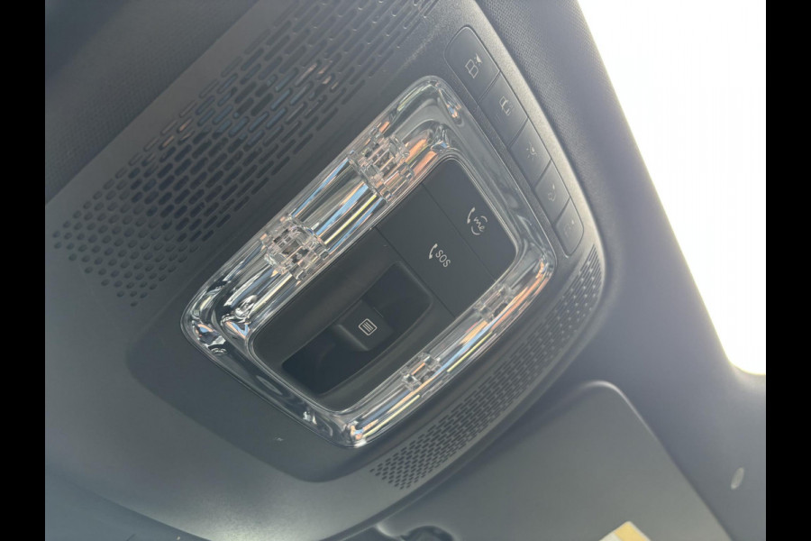 Mercedes-Benz A-Klasse 250 e AMG Line 217 PK | Panoramadak | Stoelverwarming | SOH 93,9% | Sportstoelen | Groot Scherm | Camera | 18 Inch