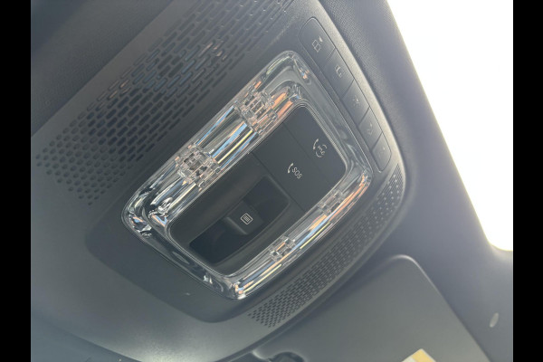 Mercedes-Benz A-Klasse 250 e AMG Line 217 PK | Panoramadak | Stoelverwarming | SOH 93,9% | Sportstoelen | Groot Scherm | Camera | 18 Inch