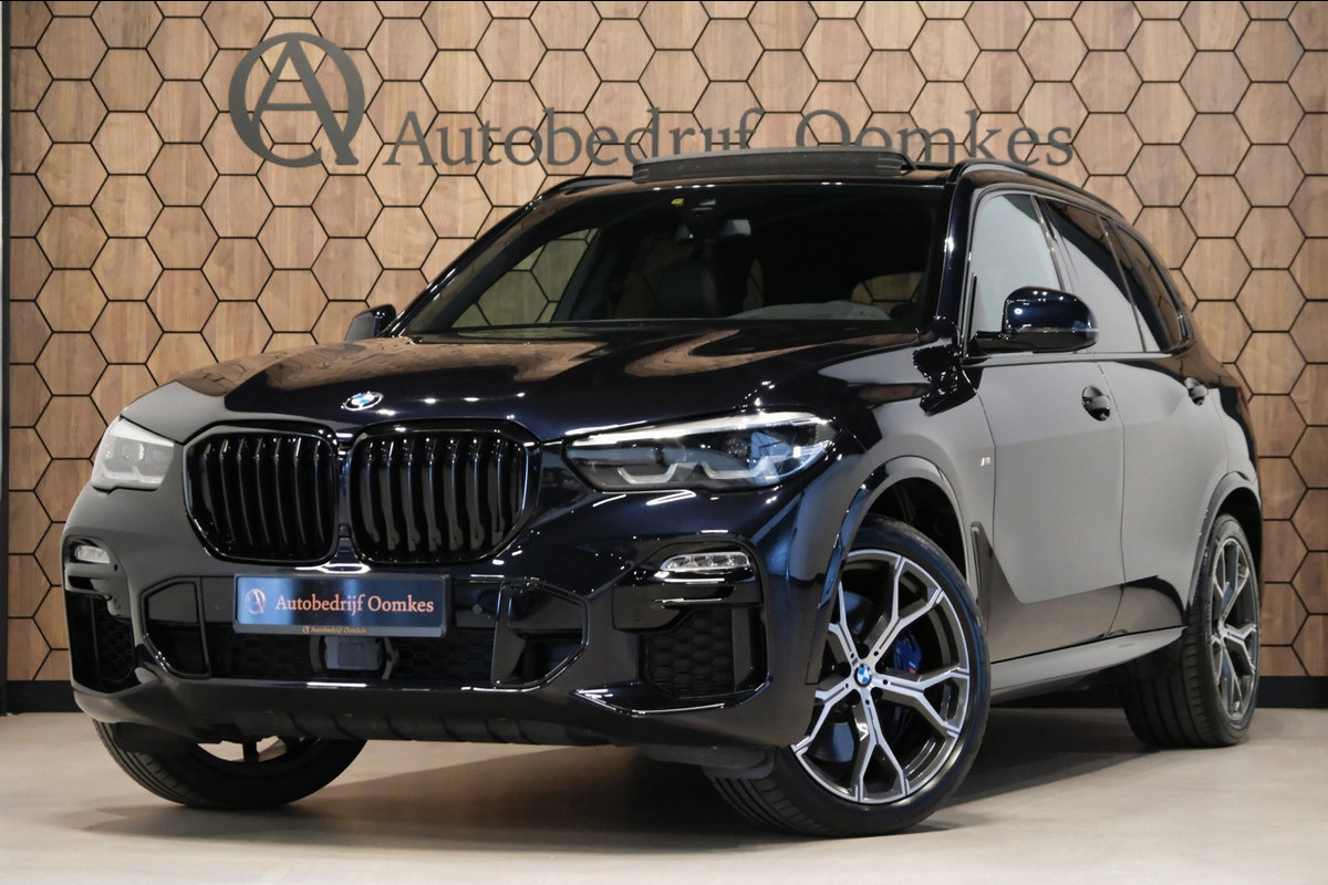 BMW X5 M50i High Executive |84.464km| 530pk V8 *Panodal/Leder/Camera/21 Inch Breedset