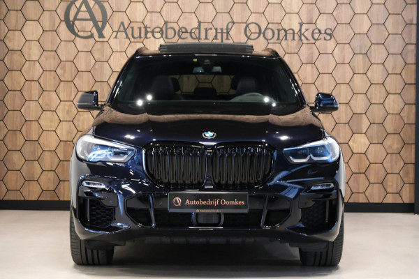 BMW X5 M50i High Executive |84.464km| 530pk V8 *Panodal/Leder/Camera/21 Inch Breedset