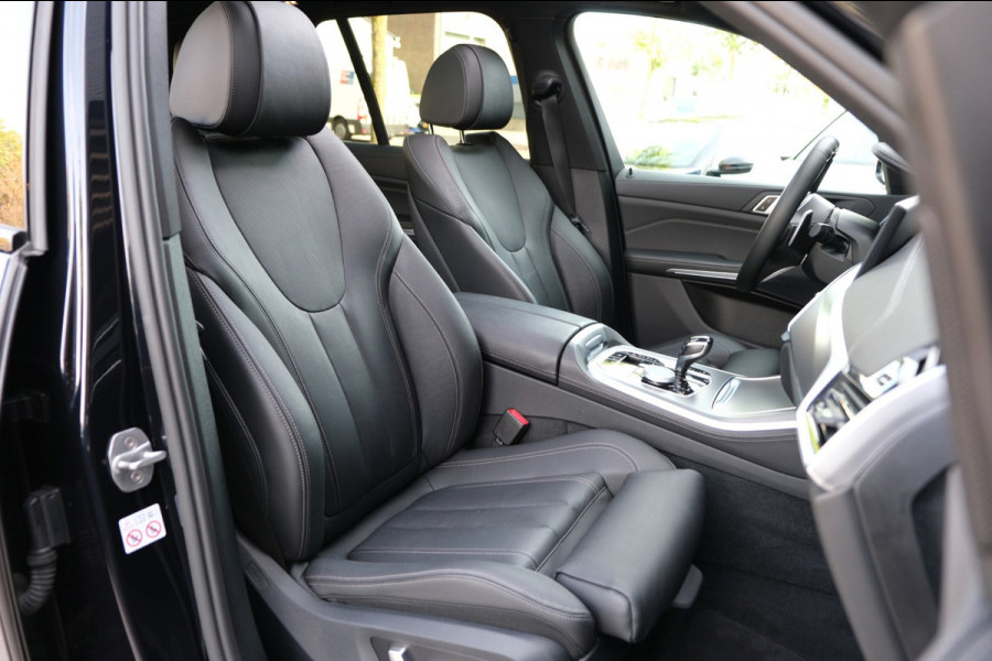 BMW X5 M50i High Executive |84.464km| 530pk V8 *Panodal/Leder/Camera/21 Inch Breedset