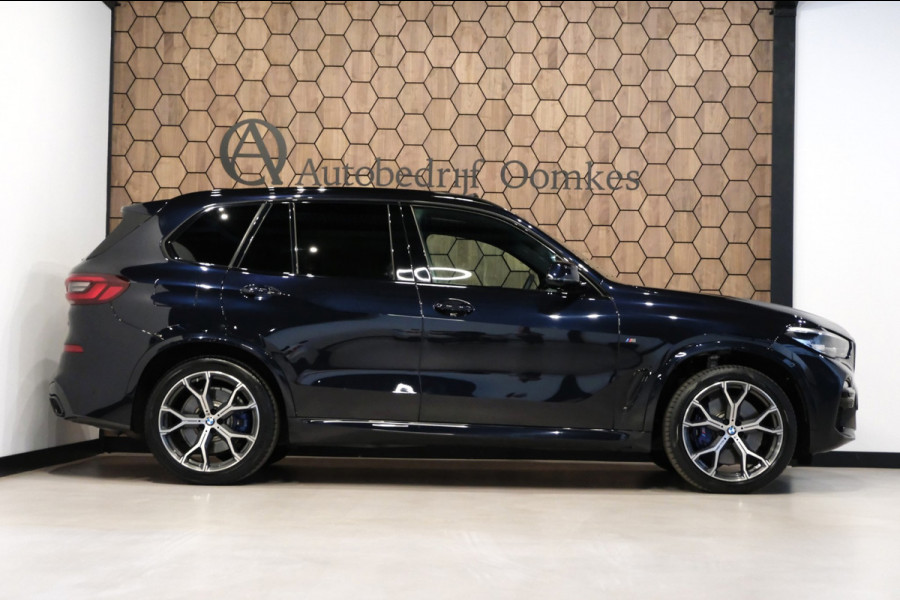 BMW X5 M50i High Executive |84.464km| 530pk V8 *Panodal/Leder/Camera/21 Inch Breedset