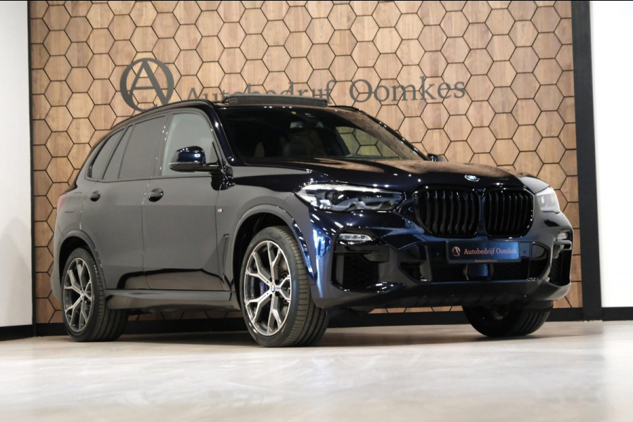 BMW X5 M50i High Executive |84.464km| 530pk V8 *Panodal/Leder/Camera/21 Inch Breedset
