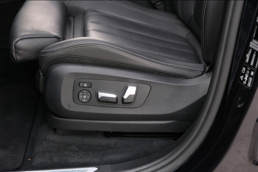 BMW X5 M50i High Executive |84.464km| 530pk V8 *Panodal/Leder/Camera/21 Inch Breedset