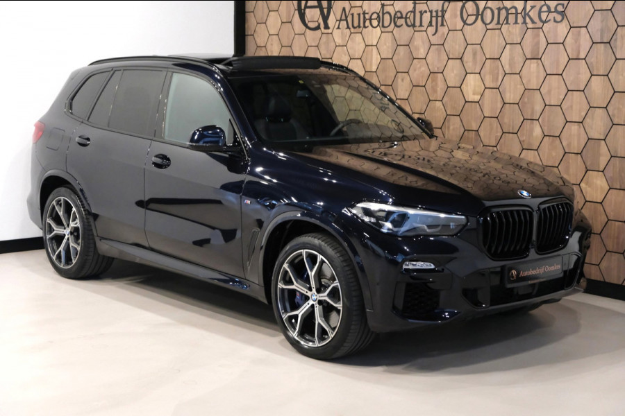 BMW X5 M50i High Executive |84.464km| 530pk V8 *Panodal/Leder/Camera/21 Inch Breedset
