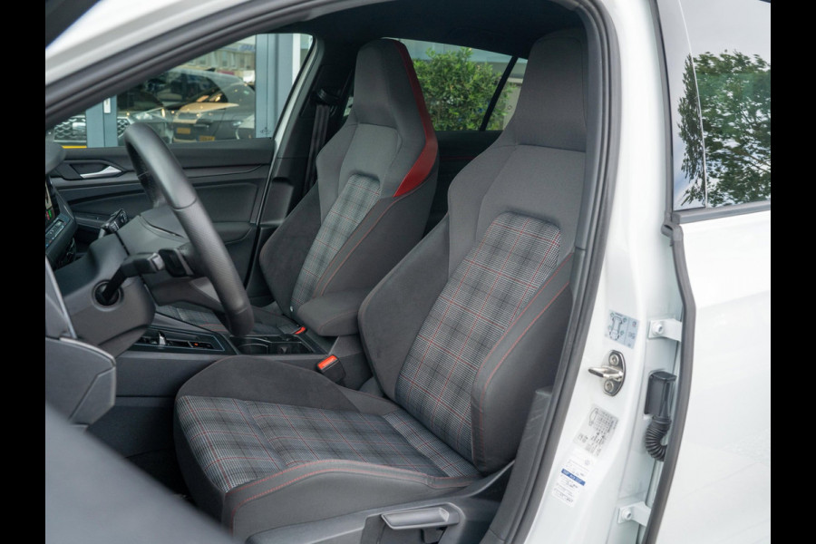 Volkswagen Golf GTI 2.0 TSI 245pk| Ambiance | IQ | Stoelverwarming |19"