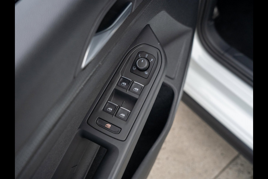 Volkswagen Golf GTI 2.0 TSI 245pk| Ambiance | IQ | Stoelverwarming |19"