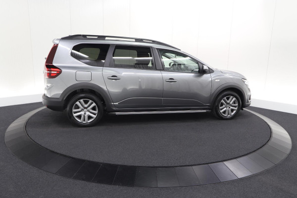 Dacia Jogger 1.6 Hybrid 140 Expression | 7 Zitplaatsen | Apple Carplay | Parkeersensoren