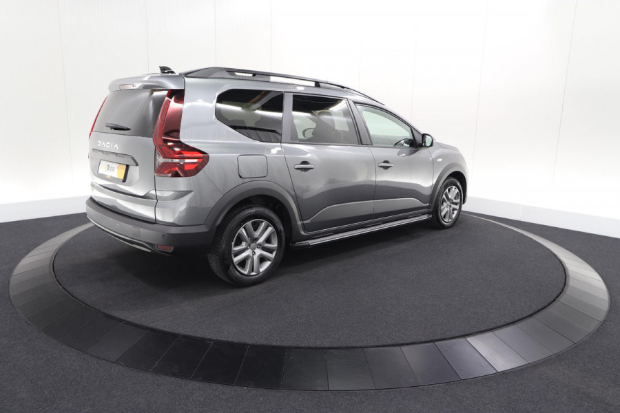 Dacia Jogger 1.6 Hybrid 140 Expression | 7 Zitplaatsen | Apple Carplay | Parkeersensoren