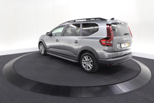 Dacia Jogger 1.6 Hybrid 140 Expression | 7 Zitplaatsen | Apple Carplay | Parkeersensoren