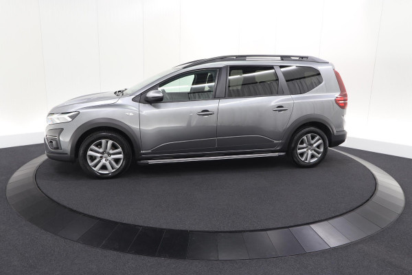 Dacia Jogger 1.6 Hybrid 140 Expression | 7 Zitplaatsen | Apple Carplay | Parkeersensoren