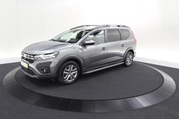 Dacia Jogger 1.6 Hybrid 140 Expression | 7 Zitplaatsen | Apple Carplay | Parkeersensoren