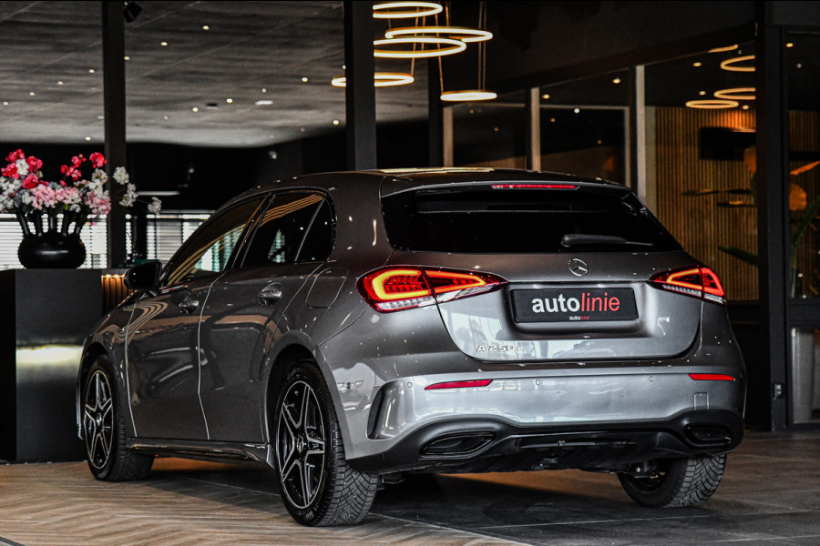 Mercedes-Benz A-Klasse 250 e AMG Edition, Night, Burmester, ACC, Trekhaak, Dodeh, Sfeer, Camera!