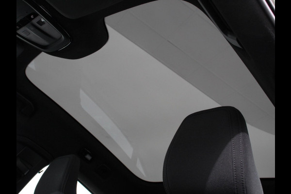 Volvo C40 Single Motor Plus 69 kWh Panoramadak Navigatie Camera Climate Control Adaptive Cruise Control Keyless entry&go