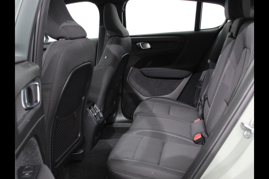 Volvo C40 Single Motor Plus 69 kWh Panoramadak Navigatie Camera Climate Control Adaptive Cruise Control Keyless entry&go