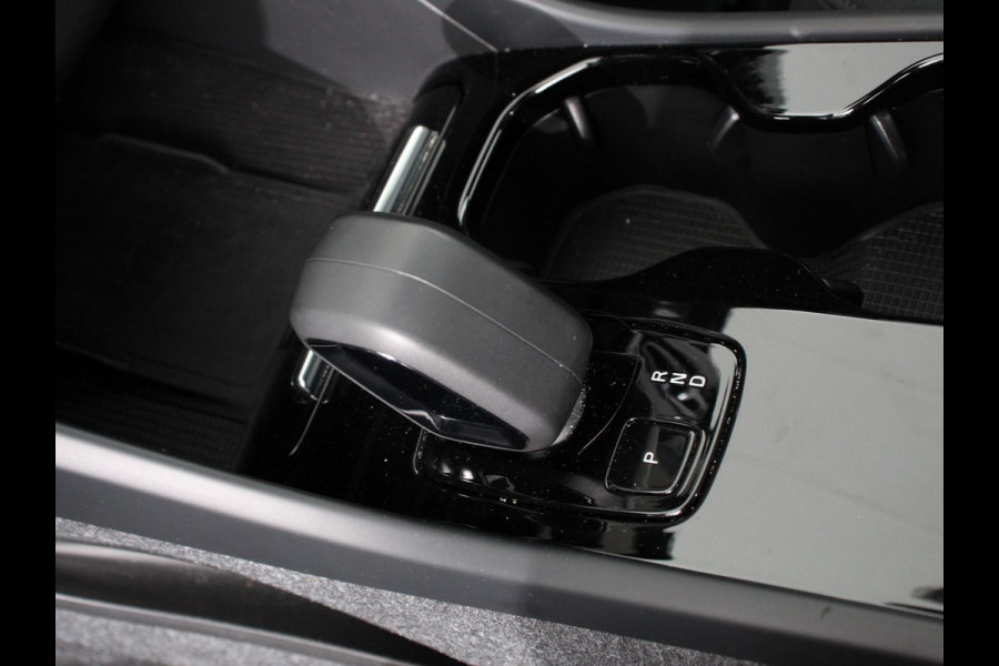 Volvo C40 Single Motor Plus 69 kWh Panoramadak Navigatie Camera Climate Control Adaptive Cruise Control Keyless entry&go