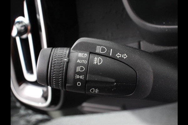 Volvo C40 Single Motor Plus 69 kWh Panoramadak Navigatie Camera Climate Control Adaptive Cruise Control Keyless entry&go