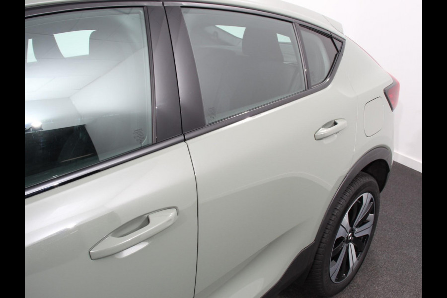 Volvo C40 Single Motor Plus 69 kWh Panoramadak Navigatie Camera Climate Control Adaptive Cruise Control Keyless entry&go