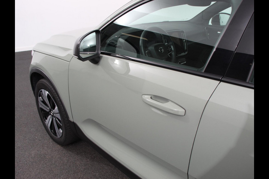 Volvo C40 Single Motor Plus 69 kWh Panoramadak Navigatie Camera Climate Control Adaptive Cruise Control Keyless entry&go