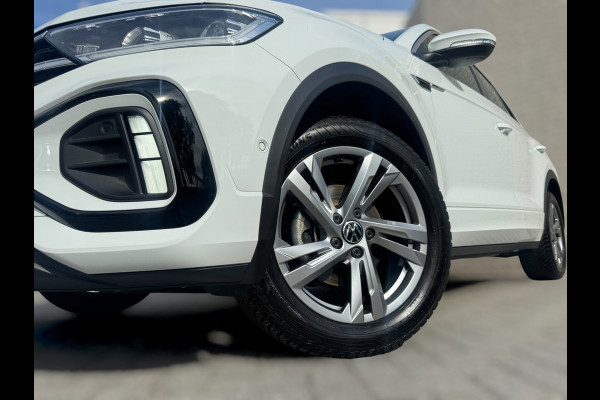 Volkswagen T-Roc 1.0 TSI R-Line IQ-light / Carplay / ACC / PDC / Stoelverwarming / Digitiale cockpit / Zwarte hemel / 4-Seiz. Band