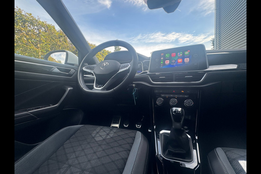 Volkswagen T-Roc 1.0 TSI R-Line IQ-light / Carplay / ACC / PDC / Stoelverwarming / Digitiale cockpit / Zwarte hemel / 4-Seiz. Band