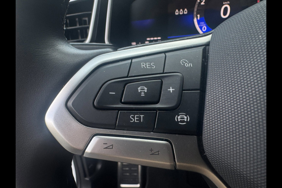 Volkswagen T-Roc 1.0 TSI R-Line IQ-light / Carplay / ACC / PDC / Stoelverwarming / Digitiale cockpit / Zwarte hemel / 4-Seiz. Band