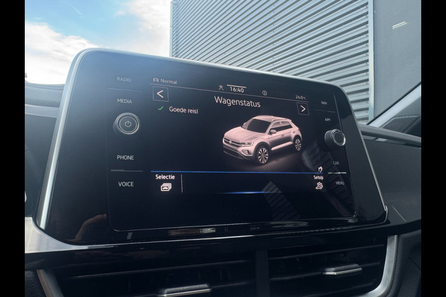 Volkswagen T-Roc 1.0 TSI R-Line IQ-light / Carplay / ACC / PDC / Stoelverwarming / Digitiale cockpit / Zwarte hemel / 4-Seiz. Band