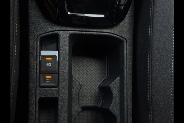 Volkswagen T-Roc 1.0 TSI R-Line IQ-light / Carplay / ACC / PDC / Stoelverwarming / Digitiale cockpit / Zwarte hemel / 4-Seiz. Band