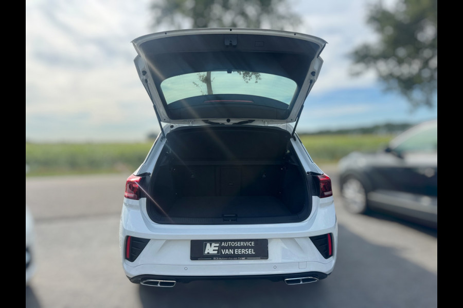 Volkswagen T-Roc 1.0 TSI R-Line IQ-light / Carplay / ACC / PDC / Stoelverwarming / Digitiale cockpit / Zwarte hemel / 4-Seiz. Band