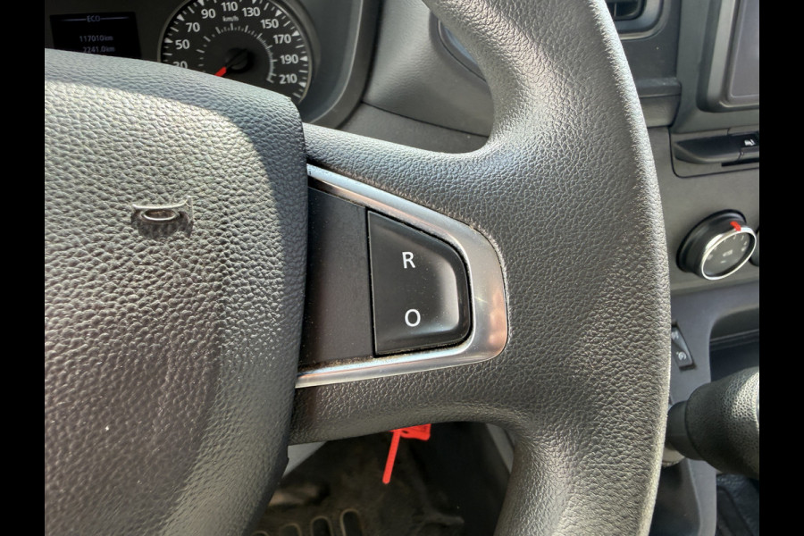 Renault Master Plancher T35 2.3 DCi 145pk Lowliner Bakwagen Airco Cruise Control Camera Meubelbak Foodtruck