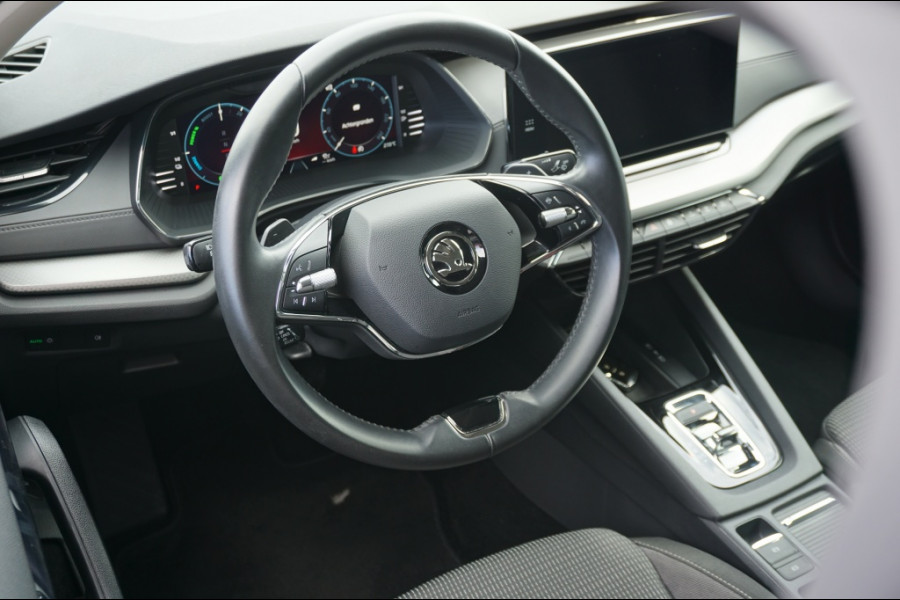 Škoda Octavia 225PK PHEV Business AUTOM. | CAMERA | ADAPT. CRUISE | CARPLAY