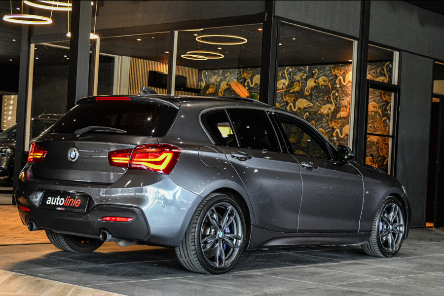 BMW 1-serie M140i High Executive, LCI2, Pano, Carbon, H.Kardon, Camera, Leder!