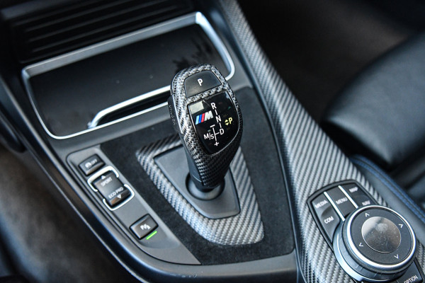 BMW 1-serie M140i High Executive, LCI2, Pano, Carbon, H.Kardon, Camera, Leder!