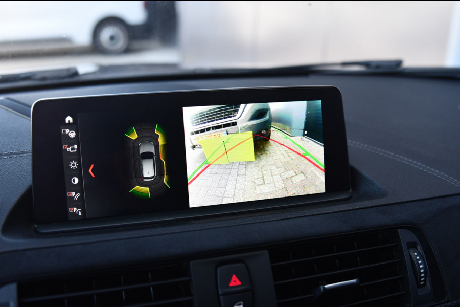 BMW 1-serie M140i High Executive, LCI2, Pano, Carbon, H.Kardon, Camera, Leder!