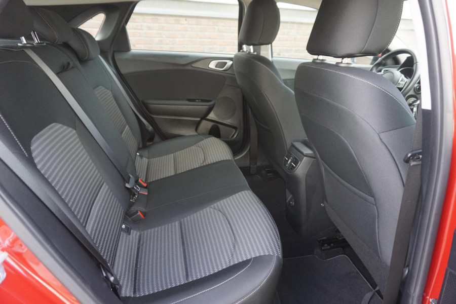 Kia Ceed 1.0 T-GDi DynamicLine/120PK/All-Seasonbanden/ 1e Eigenaar.