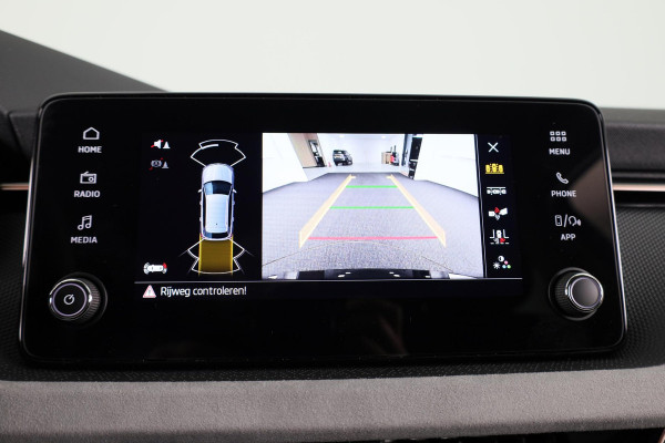 Škoda Kamiq Business Edition 1.0 TSI 115pk DSG  | Adaptive Cruise Control | Dode hoek sensoren | Winter pakket