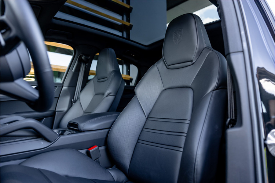 Porsche Cayenne Coupé 3.0 E-Hybrid - BTW | Sport Chrono + | Panorama | Passenger Display | Bose | Stoelkoeling