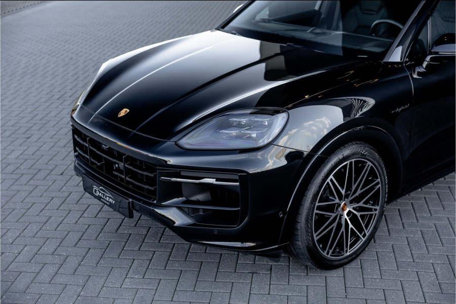 Porsche Cayenne Coupé 3.0 E-Hybrid - BTW | Sport Chrono + | Panorama | Passenger Display | Bose | Stoelkoeling