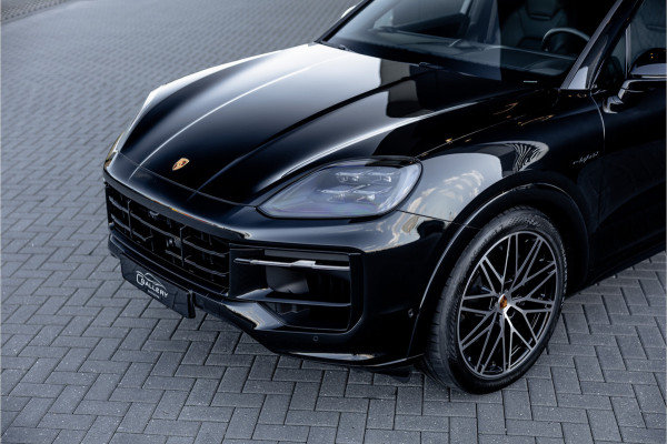 Porsche Cayenne Coupé 3.0 E-Hybrid - BTW | Sport Chrono + | Panorama | Passenger Display | Bose | Stoelkoeling