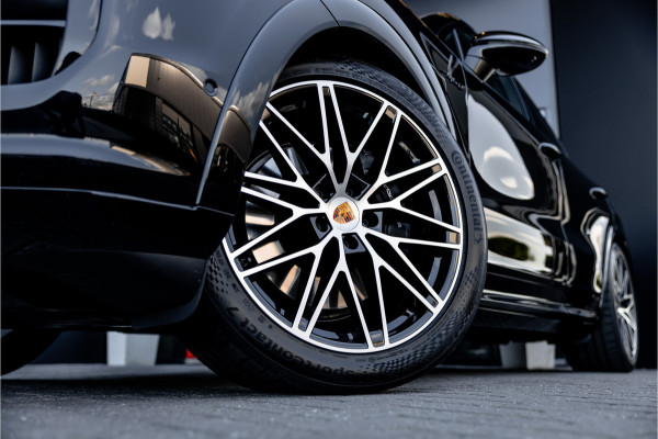 Porsche Cayenne Coupé 3.0 E-Hybrid - BTW | Sport Chrono + | Panorama | Passenger Display | Bose | Stoelkoeling