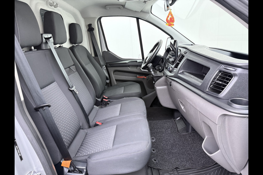 Ford Transit Custom 280 2.0TDCI 130PK Euro 6 L1H1 3-Persoons Navi Airco Cruise Control Bluetooth DAB Pdc Trend Betonplex Vloer Wandbetimmering Schuifdeur+Raam Achterdeuren+Ramen 1e Eigenaar