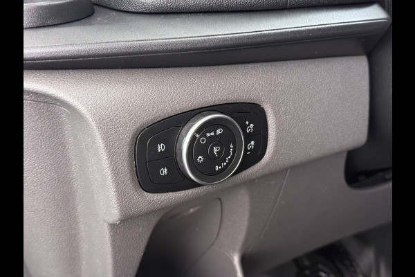 Ford Transit Custom 280 2.0TDCI 130PK Euro 6 L1H1 3-Persoons Navi Airco Cruise Control Bluetooth DAB Pdc Trend Betonplex Vloer Wandbetimmering Schuifdeur+Raam Achterdeuren+Ramen 1e Eigenaar