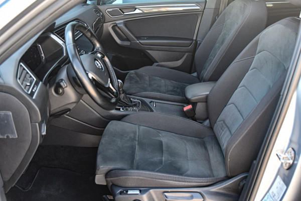Volkswagen Tiguan Allspace 1.5 TSI R-Line, 7 persoons, Pano, Massage, Dynaudio, ACC, Camera, Dodehoek, Virtual, Trekhaak!