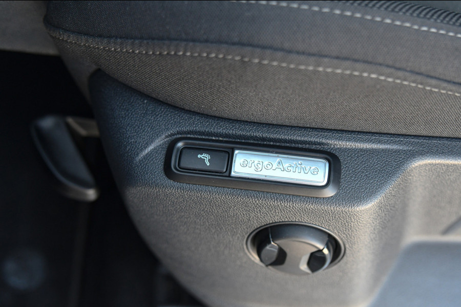 Volkswagen Tiguan Allspace 1.5 TSI R-Line, 7 persoons, Pano, Massage, Dynaudio, ACC, Camera, Dodehoek, Virtual, Trekhaak!