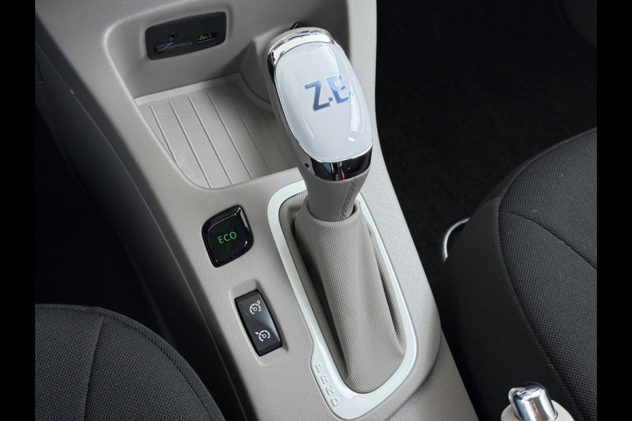 Renault ZOE R90 Life 41kWh Eigen Accu SOH 91% Navi Ecc Apple Carplay/Android Auto Cruise Control Bluetooth Pdc Regen-Lichtsensor Isofix WiFi Dealeronderhouden 1e Eigenaren