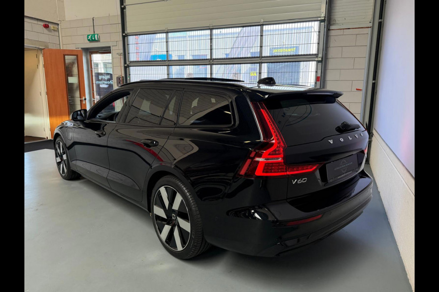 Volvo V60 2.0 T6 Plug-in hybrid AWD Ultra Dark, Pano, HUD, Leer, Elektrische stoelen, stoel/Stuurverwarming, Harman kardon,