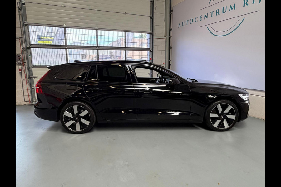 Volvo V60 2.0 T6 Plug-in hybrid AWD Ultra Dark, Pano, HUD, Leer, Elektrische stoelen, stoel/Stuurverwarming, Harman kardon,