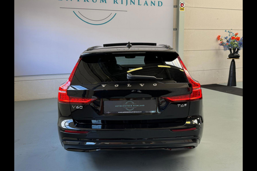 Volvo V60 2.0 T6 Plug-in hybrid AWD Ultra Dark, Pano, HUD, Leer, Elektrische stoelen, stoel/Stuurverwarming, Harman kardon,